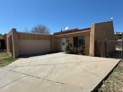 6520 Hoochaneetsa, Santa Fe, NM 87083