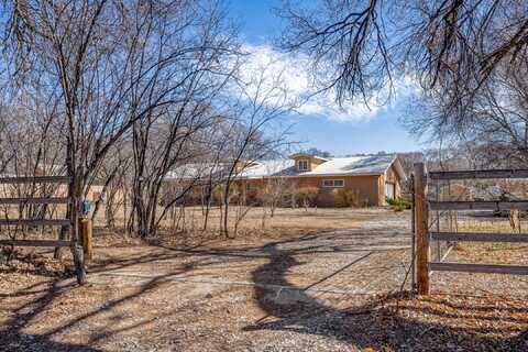 20 Bouquet, Santa Fe, NM 87506