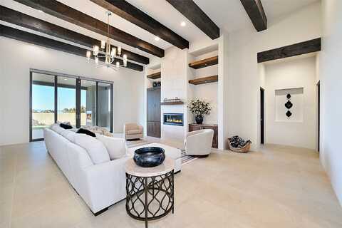 11 Via De Las Yeguas, Santa Fe, NM 87506