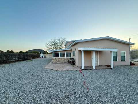 56 County RD 126C, La Mesilla, NM 87532