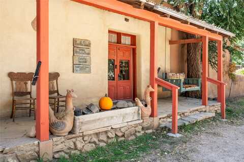 10A Via La Puente, Galisteo, NM 87540