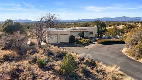 102 La Senda Road, White Rock, NM 87547