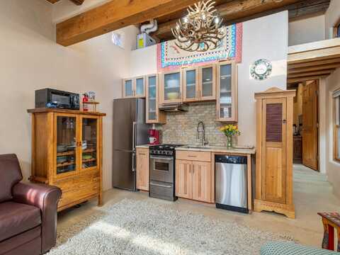 107A Moore Street, Santa Fe, NM 87501