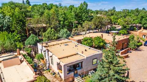 618 1/2 Garcia unit: B, Santa Fe, NM 87505