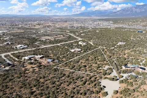 N Verde Road, Taos, NM 87571