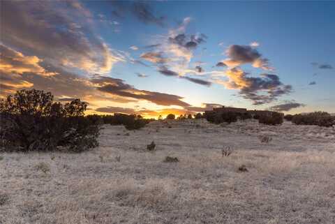 30 Calle Ventoso W, Santa Fe, NM 87506