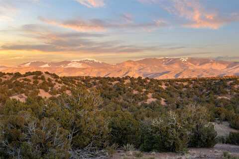 27 Mamies Mile, Santa Fe, NM 87506