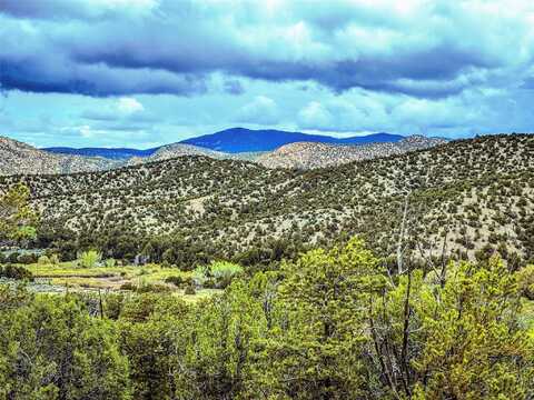 623B County Road 69, Ojo Sarco, NM 87521