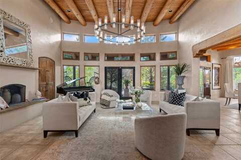 794 Camino Francisca, Santa Fe, NM 87506