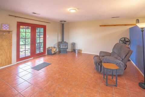 20 Calle De Golondrina S, Tres Piedras, NM 87577
