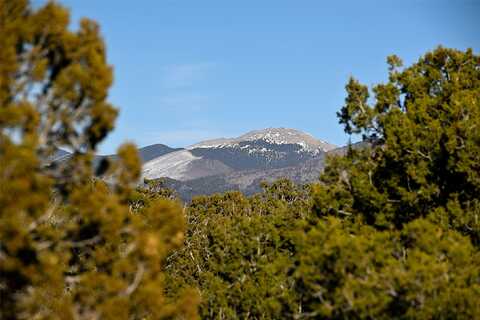 Via Diamante, Santa Fe, NM 87506