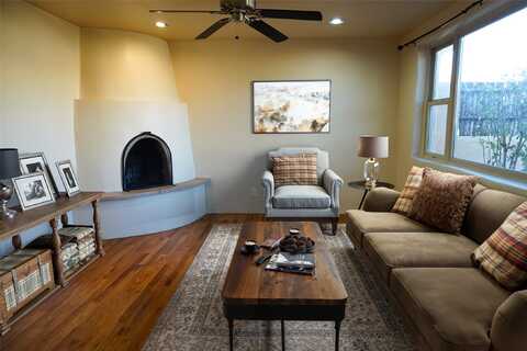 819 Fayette, Santa Fe, NM 87505