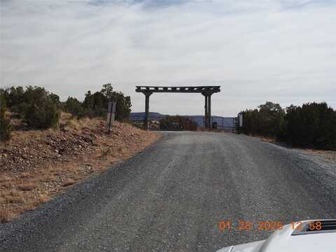 16 Calle Largo, San Jose, NM 87565