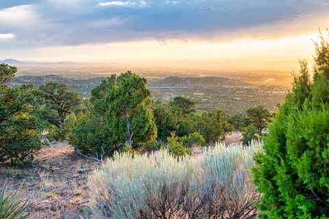103 Coyote Mountain Road, Santa Fe, NM 87505