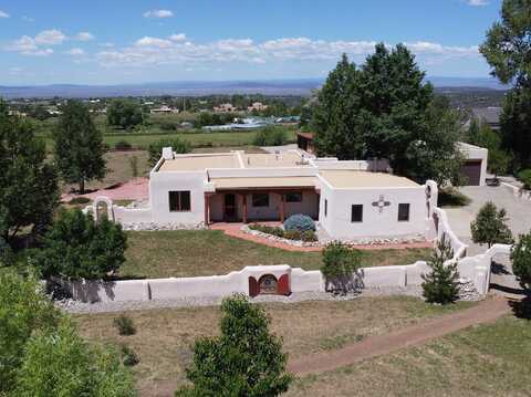 8 Juan Martinez Road, Taos, NM 87571