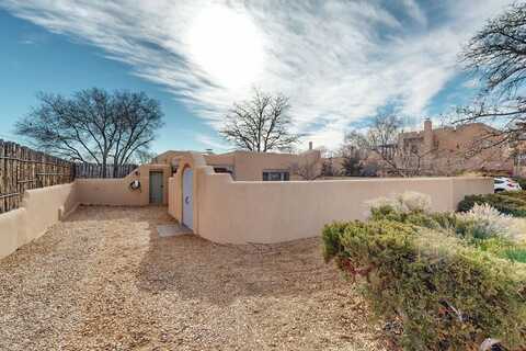610 Rio Grande, Santa Fe, NM 87501