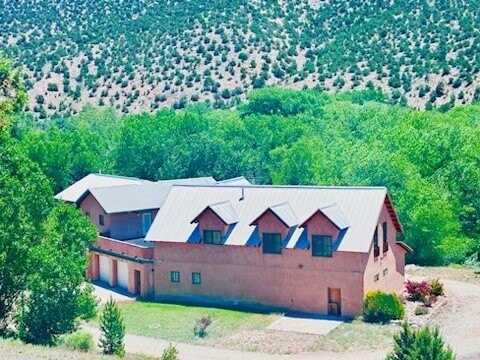 408 NM Highway 111, La Madera, NM 87539