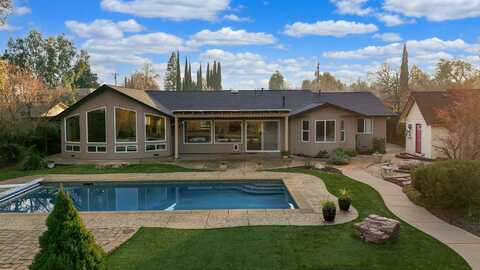 19018 River Crest Drive, Anderson, CA 96007