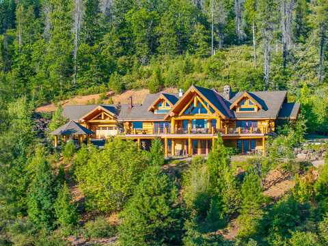 4620 W A Barr Road, Mount Shasta, CA 96067