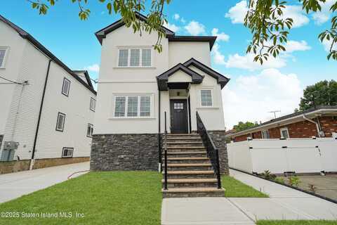 25 Hickory Avenue, Staten Island, NY 10305