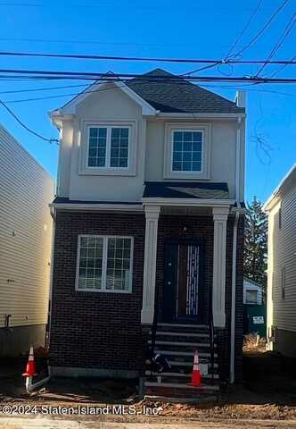 138 Union Avenue, Staten Island, NY 10303