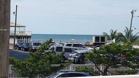 9101 Atlantic Ave, Margate City, NJ 08402