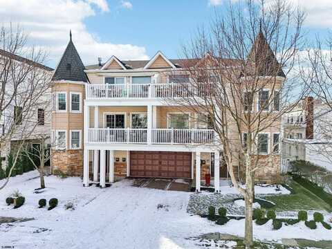118 N Monroe Ave, Margate City, NJ 08402