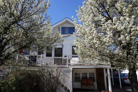 108 N Harvard Ave, Ventnor City, NJ 08406