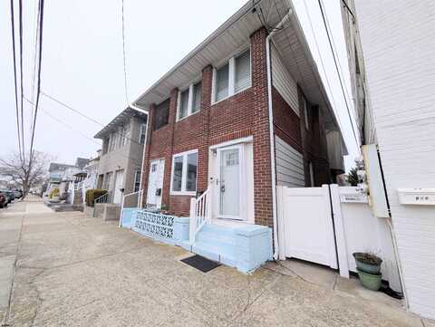 3 N Newport Ave Ave, Ventnor City, NJ 08406