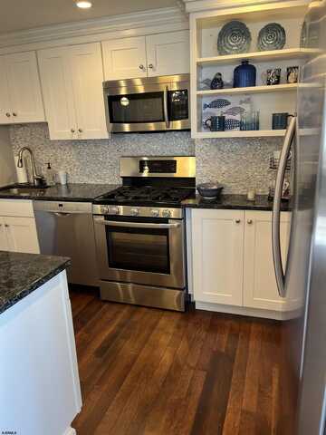 9400 Atlantic Ave, Margate City, NJ 08402