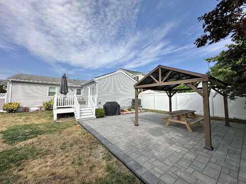 117 Lincoln Dr, Brigantine, NJ 08203