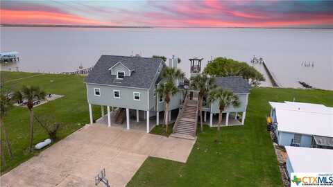 870 County Road 307, Port Lavaca, TX 77979