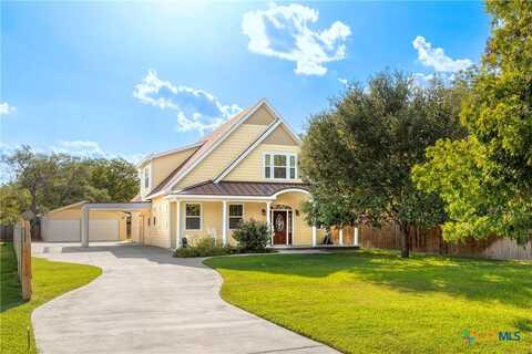 727 S Guadalupe Street, Lockhart, TX 78644