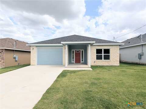 1712 E Avenue G, Lampasas, TX 76550
