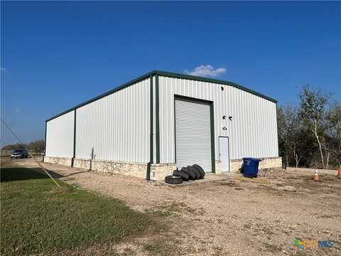 3200 Auxiliary Airport Road, Seguin, TX 78155