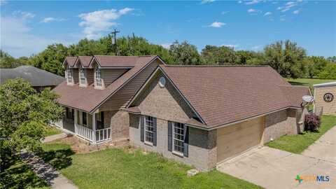331 Lakeshore Drive, Victoria, TX 77905