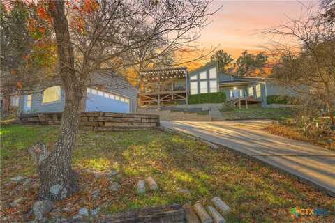 1518 Lakeside Drive, Canyon Lake, TX 78133
