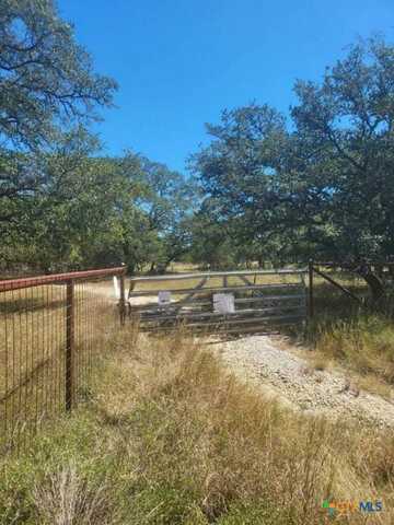 346 Ammann Road, Boerne, TX 78015