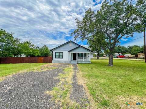 318 Thomas Street, Rogers, TX 76569