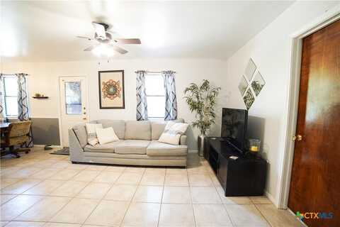 1106 Dryden Avenue, Copperas Cove, TX 76522