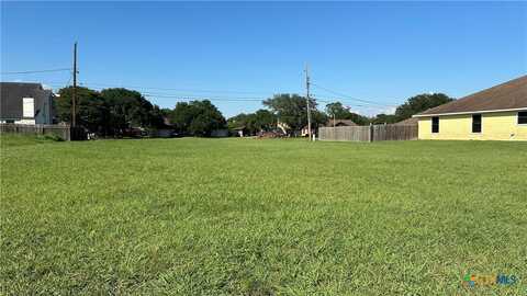 124 Sherwood Drive, Victoria, TX 77901