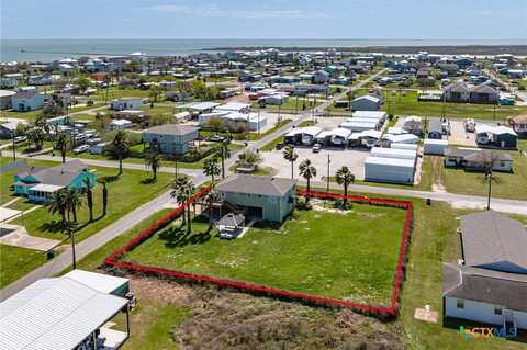 402 W Jefferson Avenue, Port o Connor, TX 77982