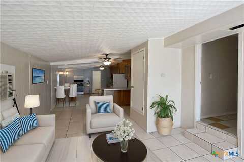 345 E Torrey Street, New Braunfels, TX 78130
