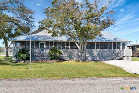 612 W Jackson Avenue, Port o Connor, TX 77982