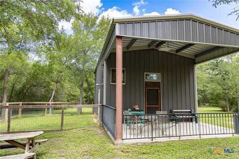2915 County Road 354, Gonzales, TX 78629