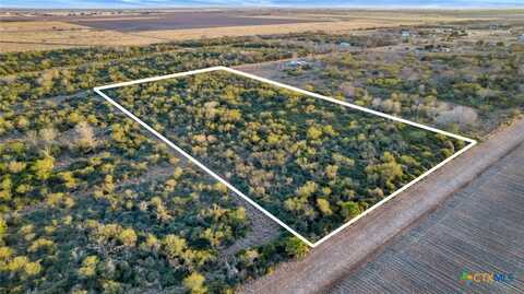 000 Rabbit Run Road, Victoria, TX 77905