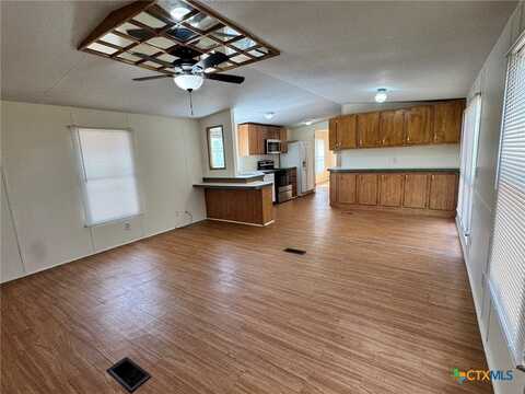 1103 Olmos Road, Seguin, TX 78155