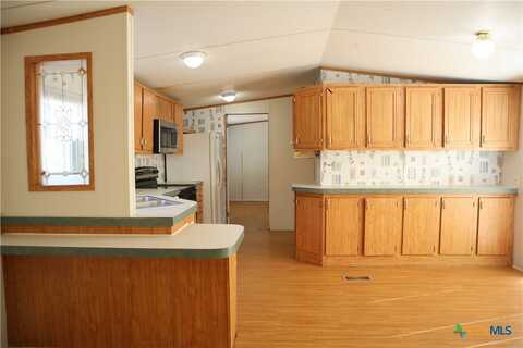 1103 Olmos Road, Seguin, TX 78155