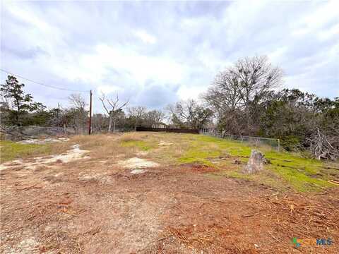 563 Oak Trail Drive, Canyon Lake, TX 78133