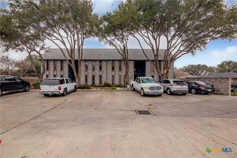 303 Palmwood Drive, Victoria, TX 77901